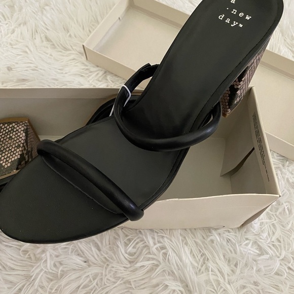NWT A New Day Cass black snake block heel sandals - Picture 4 of 9